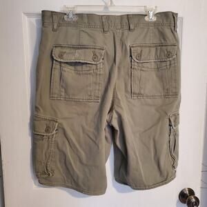 OLD NAVY Men's cargo shorts Army green sz. 34